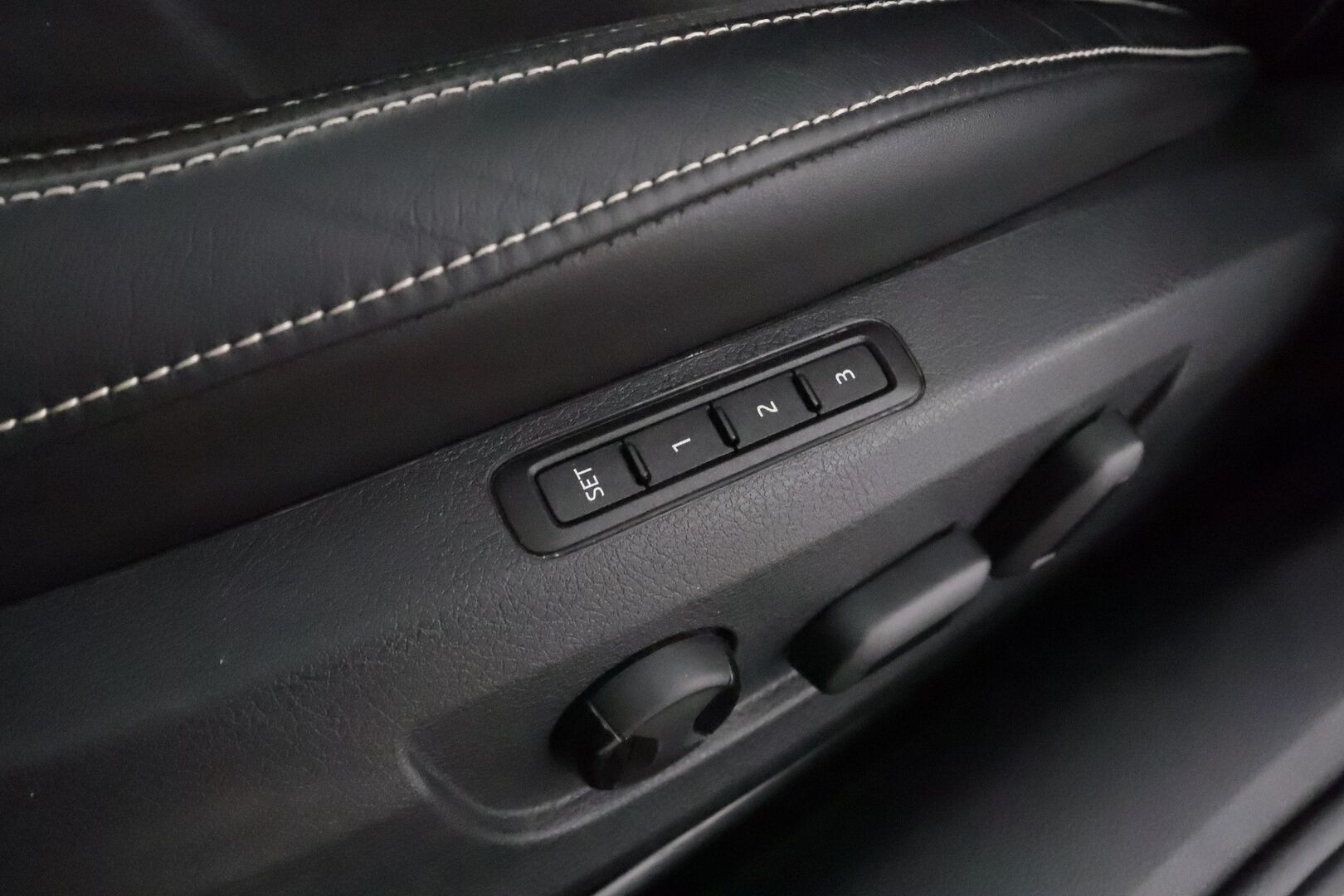 Skoda Superb 2021 Combi 1,4 TSI PHEV Style iV DSG **Adapt.Vakkari / Canton / Muistipenkit / Matrix-LED / P.Kamera / Koukku / Webasto** - 1-om Suomi-auto / 2x Latauskaapelit / Kahdet Renkaat / Merkkihuollettu!