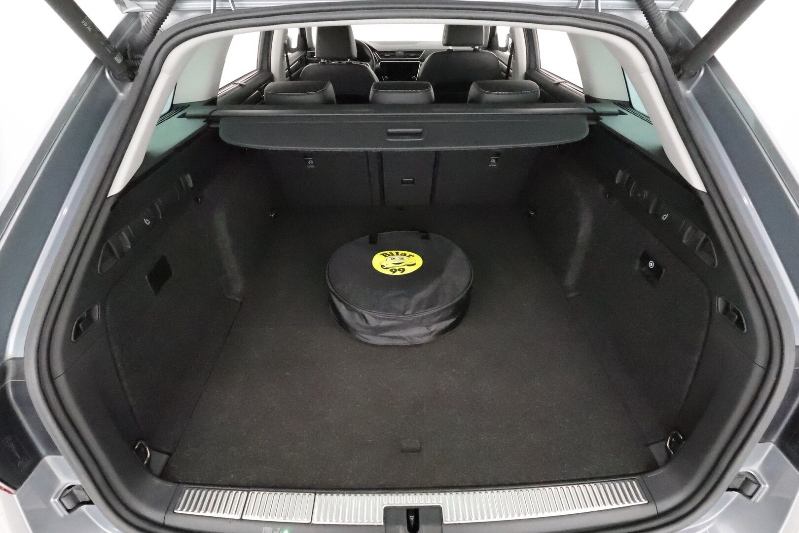 Skoda Superb 2021 Combi 1,4 TSI PHEV Style iV DSG **Adapt.Vakkari / Canton / Muistipenkit / Matrix-LED / P.Kamera / Koukku / Webasto** - 1-om Suomi-auto / 2x Latauskaapelit / Kahdet Renkaat / Merkkihuollettu!