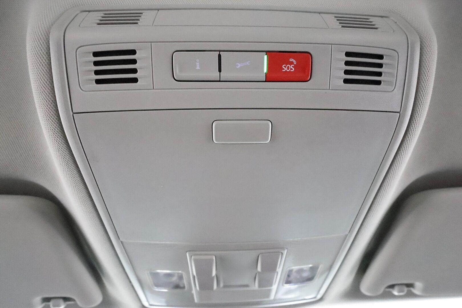 Skoda Superb 2021 Combi 1,4TSI PHEV Style iV DSG Autom. * Webasto / Canton / Koukku / ACC / Matrix-LED / Muistipenkit* - SoH 97,3% / Suomi-auto / Kahdet renkaat Skodan vanteilla / Särmä huoltohistoria