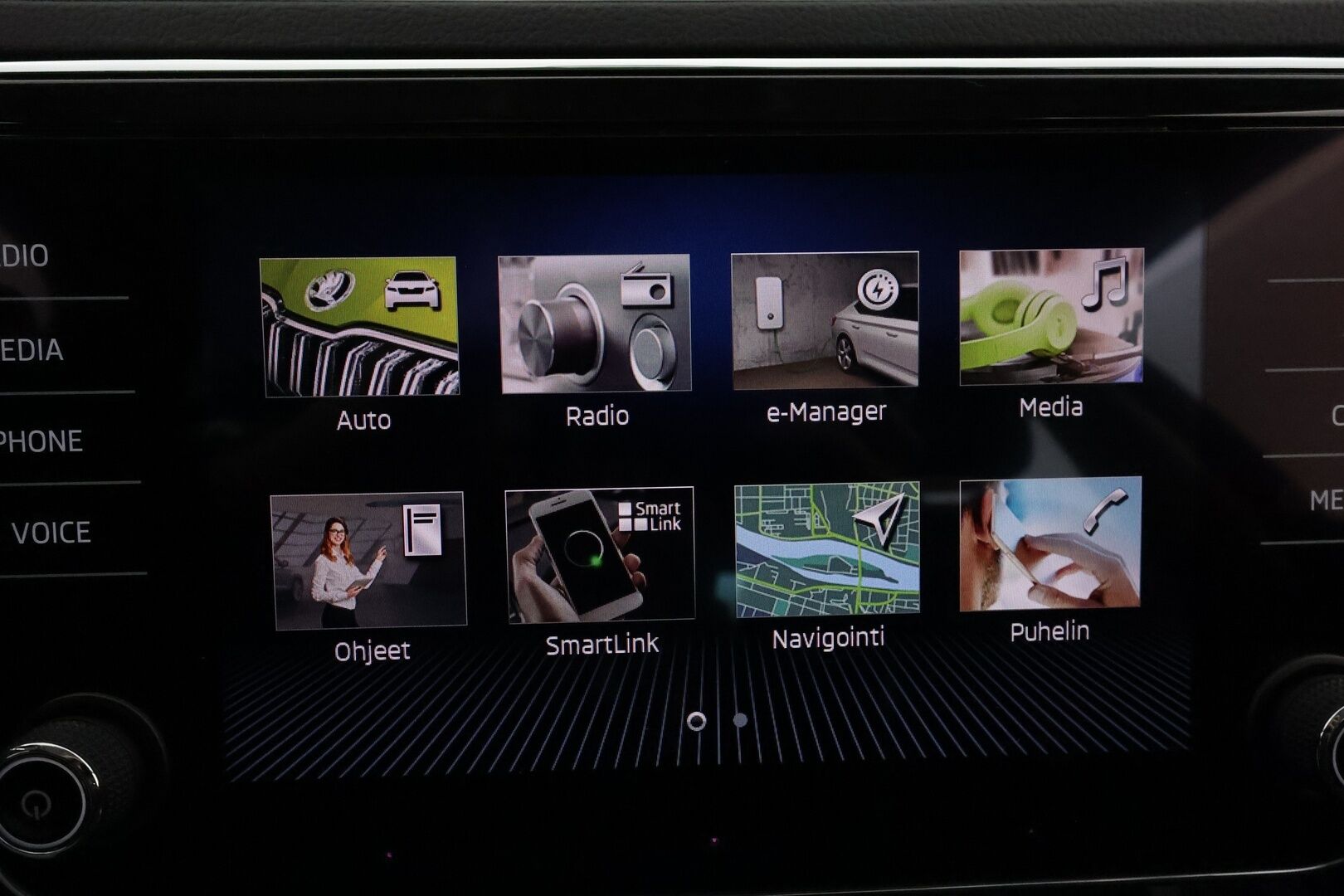 Skoda Superb 2021 Combi 1,4TSI PHEV Style iV DSG Autom. * Webasto / Canton / Koukku / ACC / Matrix-LED / Muistipenkit* - SoH 97,3% / Suomi-auto / Kahdet renkaat Skodan vanteilla / Särmä huoltohistoria
