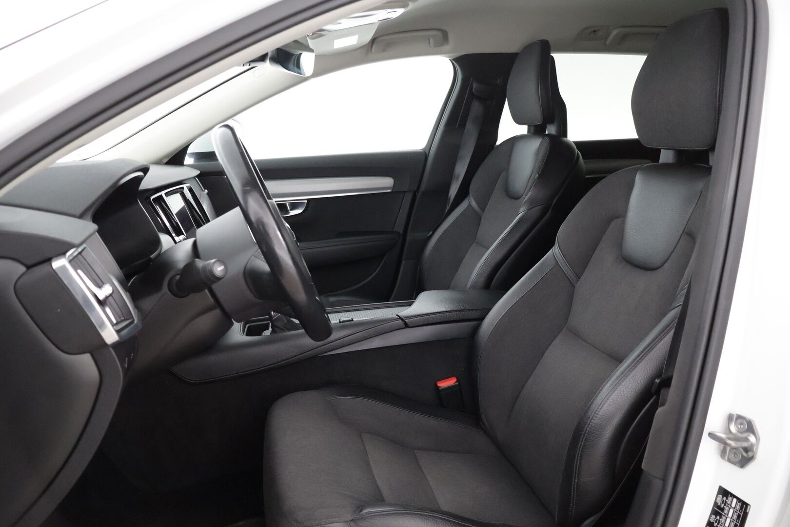 Volvo V90 Cross Country 2018 D4 AWD Business aut * Webasto / Pilot Assist / P-kamera / Adapt.Vakkari/ Muistipenkit * - * Suomi-auto / Ratinlämmitin /  / Muistipenkit / Hihna vaihdettu 7/23 *