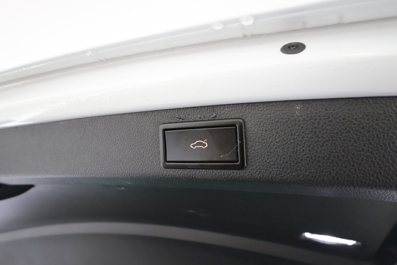 Skoda Superb 2021 Combi 2,0 TDI 200 4x4 L&K DSG * Matrix-LED / Panorama / ACC / Webasto / Koukku / Hierova & Ilmastoitu Muistipenkki  * - 360° / Canton / Keyless / Navi / Suomi-auto / Kahdet renkaat / Merkkihuollettu - HULLUT JOULUT KORKOTARJOUS 2,49% 