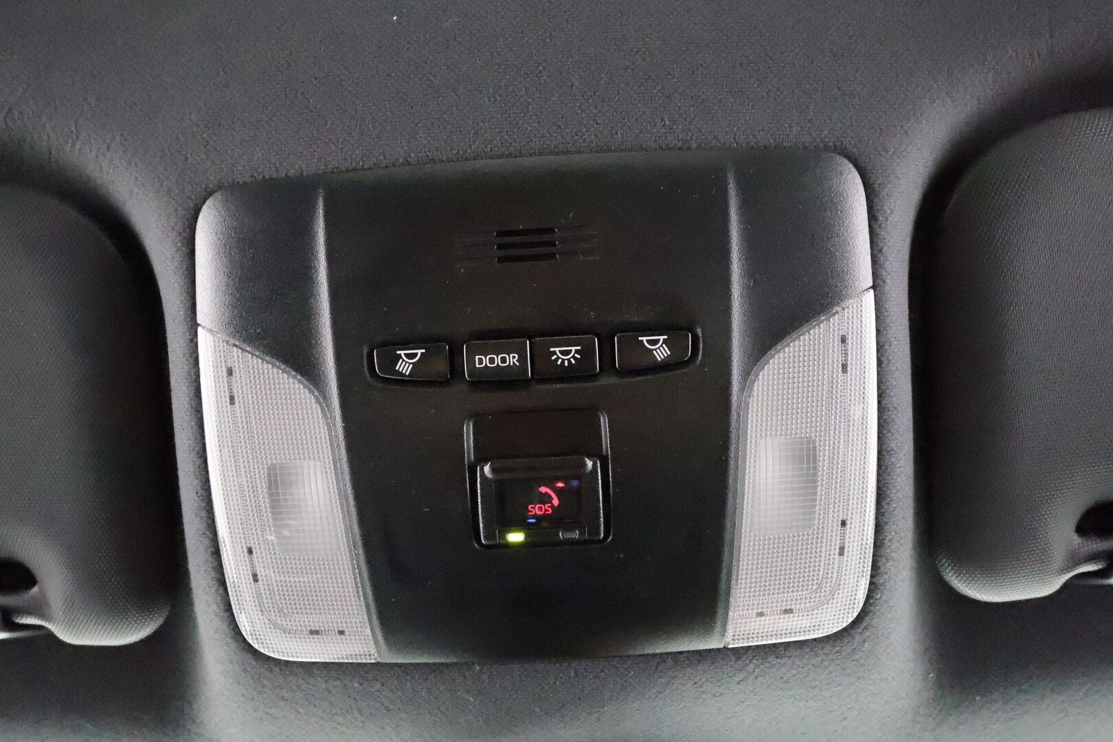 Toyota Corolla 2021 Touring Sports 1,8 Hybrid Active Edition * ACC / P.kamera / Navi / LED / Keyless / Sähköluukku / Ratinlämmitin * - Suomi-auto / Kahdet renkaat aluvanteilla / Merkkihuollettu