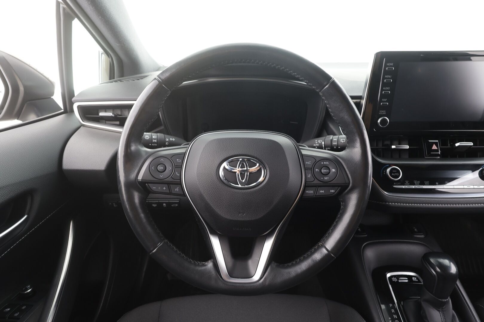 Toyota Corolla 2021 Touring Sports 2,0 Hybrid Active Edition - | ACC | LED | P.Kamera | Lohkolämmitin | Navi | Kaistavahti | Keyless | Apple&Android | Suomi-auto | Kahdet renkaat | 