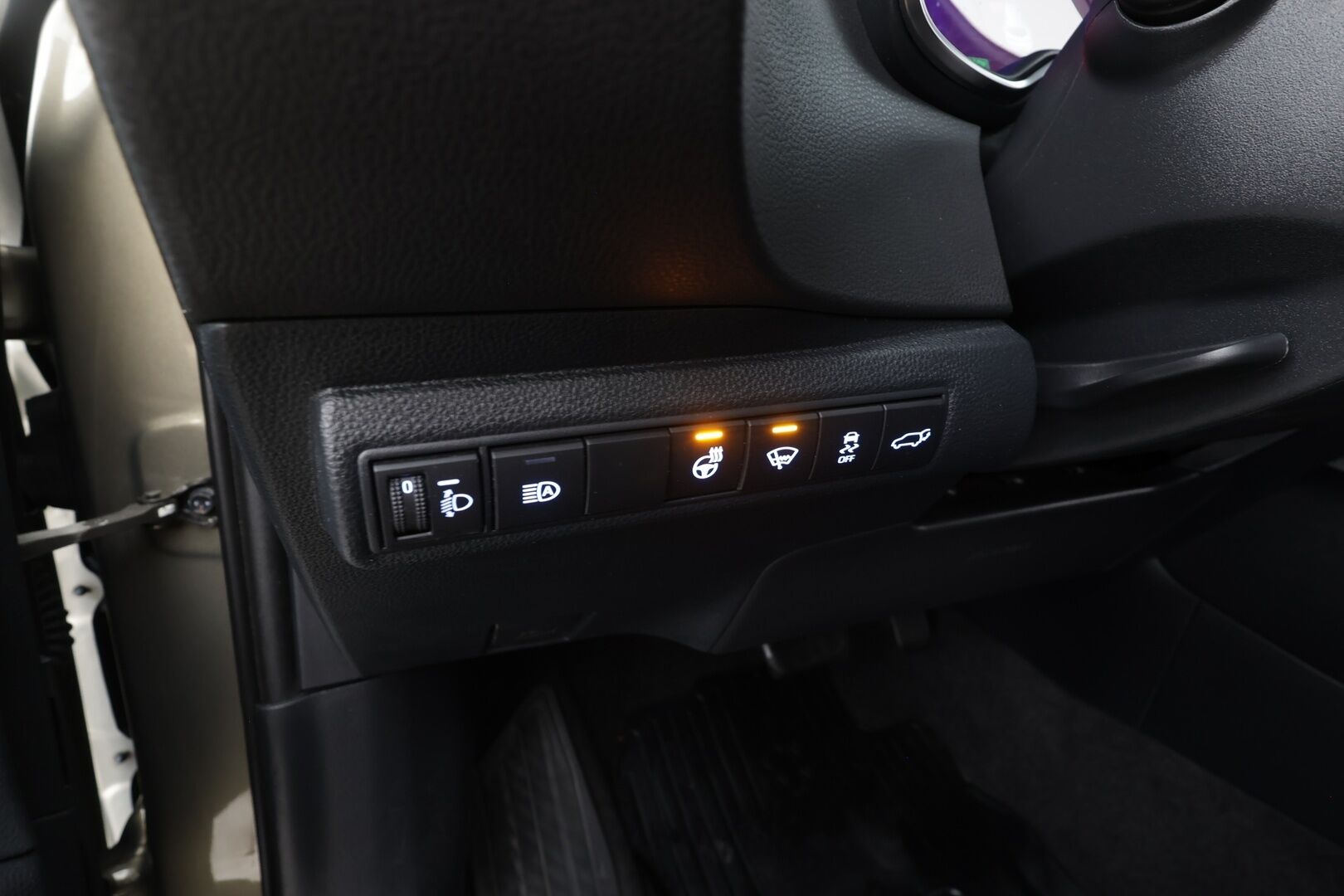 Toyota Corolla 2021 Touring Sports 2,0 Hybrid Active Edition - | ACC | LED | P.Kamera | Lohkolämmitin | Navi | Kaistavahti | Keyless | Apple&Android | Suomi-auto | Kahdet renkaat | 