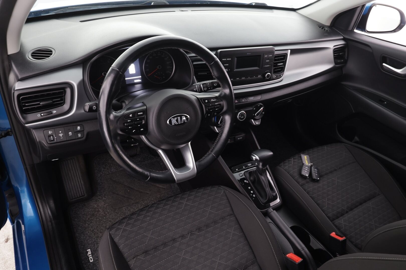 Kia Rio 2021 1,0 T-GDI 100hv LX DCT * Vakkari / Bluetooth / Ratinlämmitin / 2xRenkaat * - Suomi-auto / Hyvällä huoltohistorialla! - HULLUT AVAJAISHULINAT KORKOTARJOUS 3,29 %