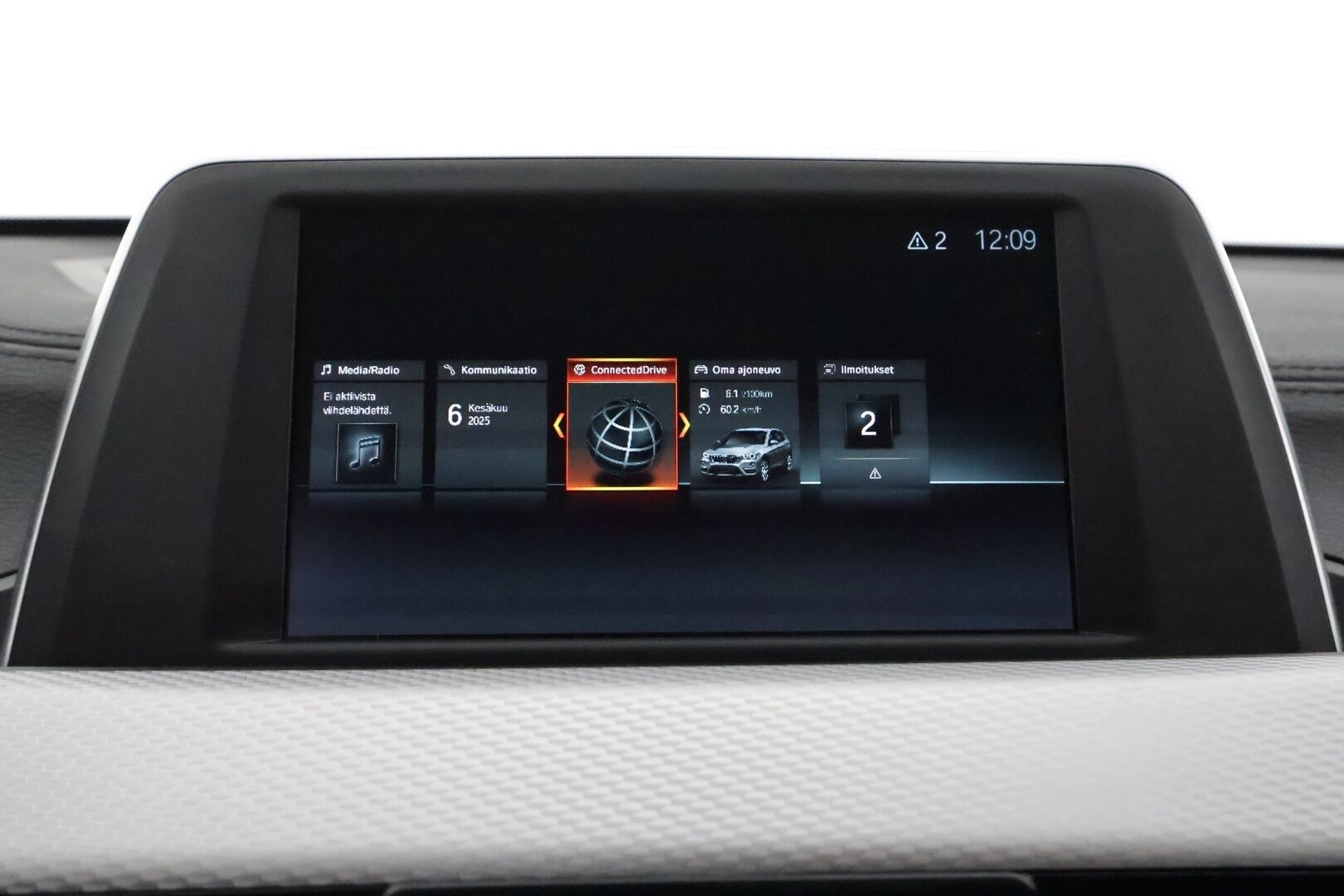 BMW X1 2021 F48 xDrive25e A Charged Edition M Sport *Sporttipenkit / LED-valot / Tutka / Nahkaverhoilu / Ambient-valot* - SoH 92% /  1.Om Suomi-auto / Merkkihuollettu / M-sport vanteet kesäksi