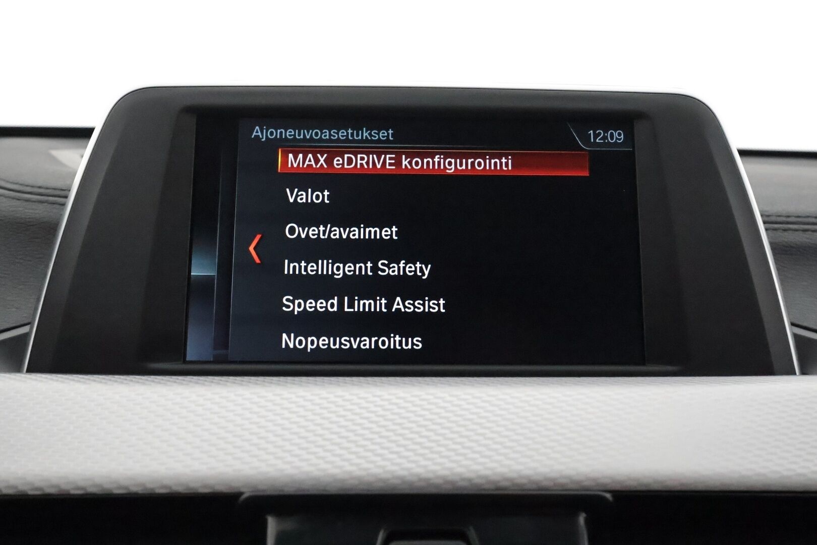 BMW X1 2021 F48 xDrive25e A Charged Edition M Sport ** Sporttipenkit / LED-valot / P.Tutka / Nahkaverhoilu / Ambient-valot ** - 1.Om Suomi-auto / Merkkihuollettu / Kahdet Renkaat / Akku Kuntotarkistettu!
