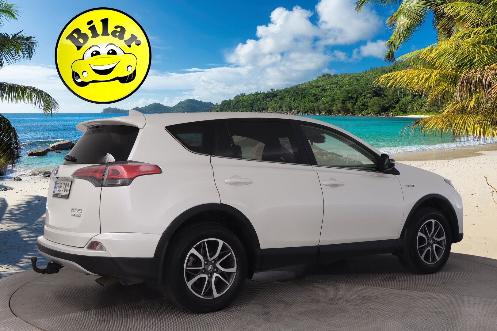 Toyota RAV4 2015 RAV4 2.5 4WD HSD 4ov 2494cm3 - Vetokoukku | Adapt.vakkari | 360 kamera | Avaimeton kulku & käynnistys | Nahkasisusta | JBL