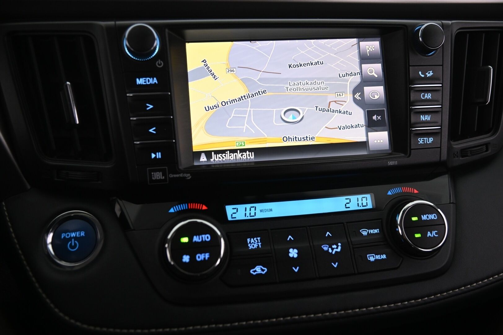 Toyota RAV4 2015 RAV4 2.5 4WD HSD 4ov 2494cm3 - Vetokoukku | Adapt.vakkari | 360 kamera | Avaimeton kulku & käynnistys | Nahkasisusta | JBL