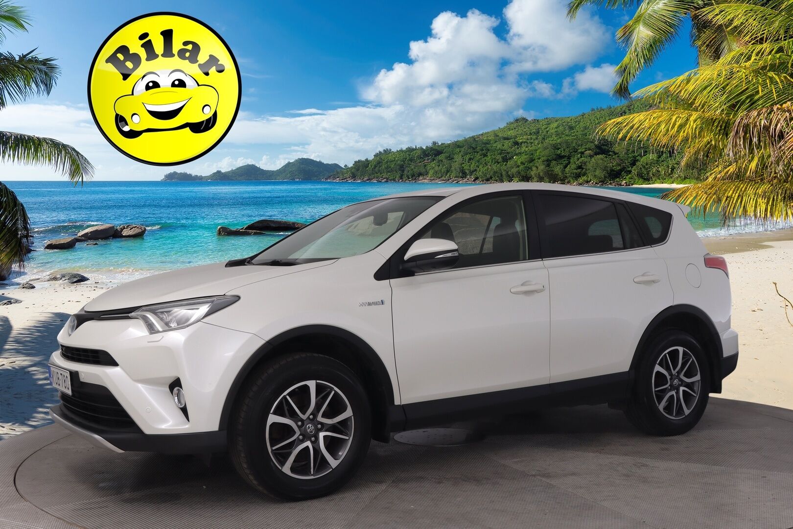 Toyota RAV4 2015 RAV4 2.5 4WD HSD 4ov 2494cm3 - Vetokoukku | Adapt.vakkari | 360 kamera | Avaimeton kulku & käynnistys | Nahkasisusta | JBL