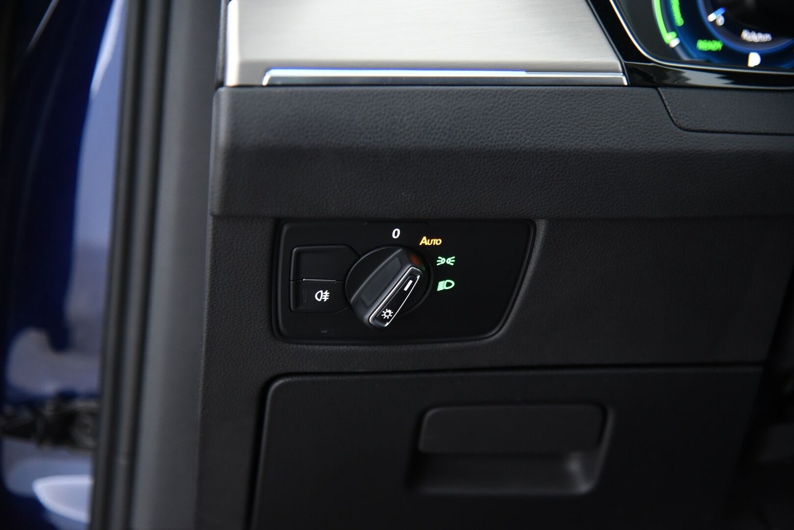 Volkswagen Passat 2018 Variant GTE Plug-In Hybrid 160 kW (218 hv) DSG-aut. / Digimittaristo / Vetokoukku / Adapt. vak / BLIS / Keyless / Ambient - P-Kamera / Webasto / Muistipenkki hieronnalla / Dynamic Light Assist / AppConnect