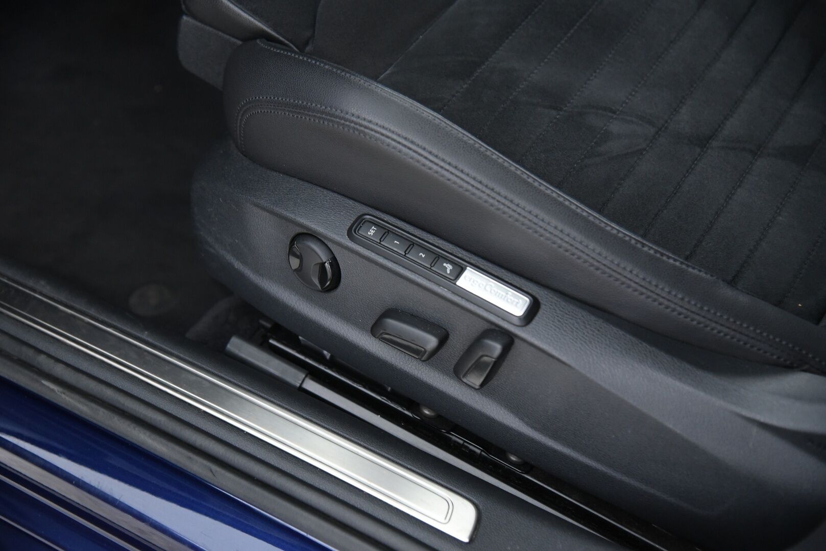 Volkswagen Passat 2018 Variant GTE Plug-In Hybrid 160 kW (218 hv) DSG-aut. / Digimittaristo / Vetokoukku / Adapt. vak / BLIS / Keyless / Ambient - P-Kamera / Webasto / Muistipenkki hieronnalla / Dynamic Light Assist / AppConnect