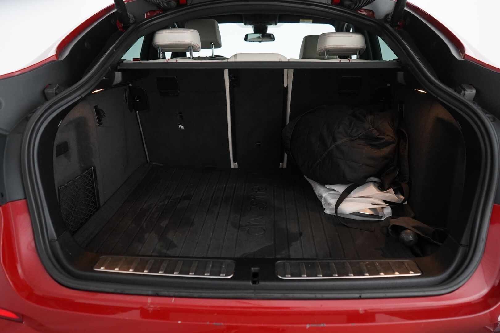 BMW X4 2015 F26 xDrive 35d M-Sport - YritysOutlet - Myydään vain yrityksille - – Tämä auto myydään YritysOutlet -valikoimasta vain yritykselle