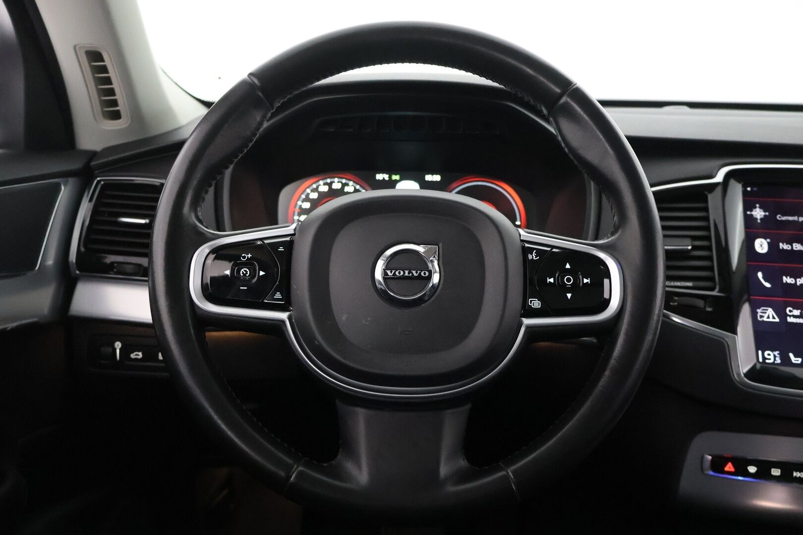 Volvo XC90 2016 T8 Twin Engine AWD Momentum aut - Tulossa myyntiin, kysy lisätiedot myyjältä! - HULLUT AVAJAISHULINAT KORKOTARJOUS 3,29 %