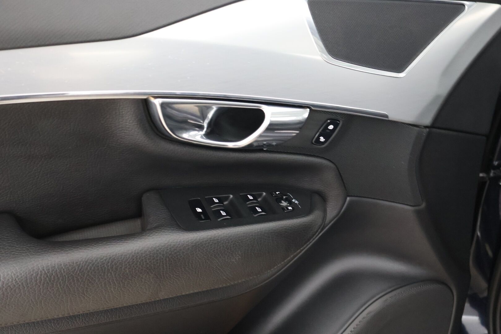 Volvo XC90 2016 T8 Twin Engine AWD Momentum aut - Tulossa myyntiin, kysy lisätiedot myyjältä! - HULLUT AVAJAISHULINAT KORKOTARJOUS 3,29 %