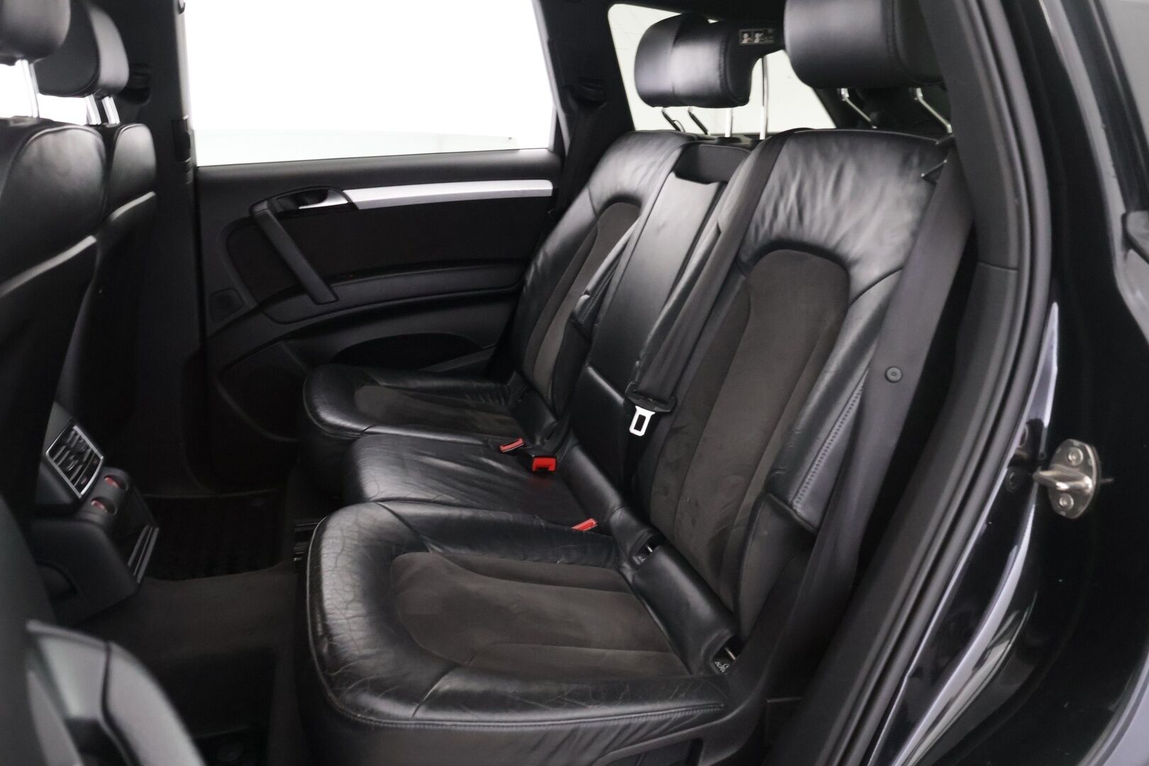 Audi Q7 2009 AUDI Q7 3,0 V6 TDI DPF 176 kW quattro S-Line tiptronic-autom. 7-ist *Myydään Huutokaupat.com* - *Webasto / 7-Paikkaa / Kuskin penkki muistilla*