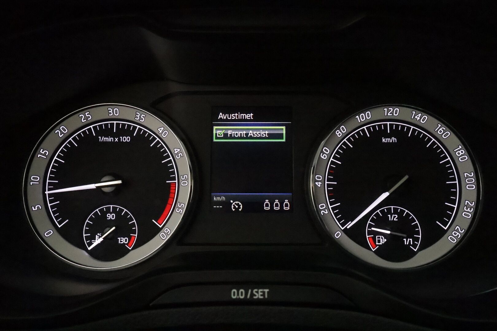 Skoda Karoq 2018 2.0 TDI 150 4x4 Style DSG **Canton / Webasto / Adapt.vakkari / Keyless / Koukku / Sporttipenkit / P.kamera**