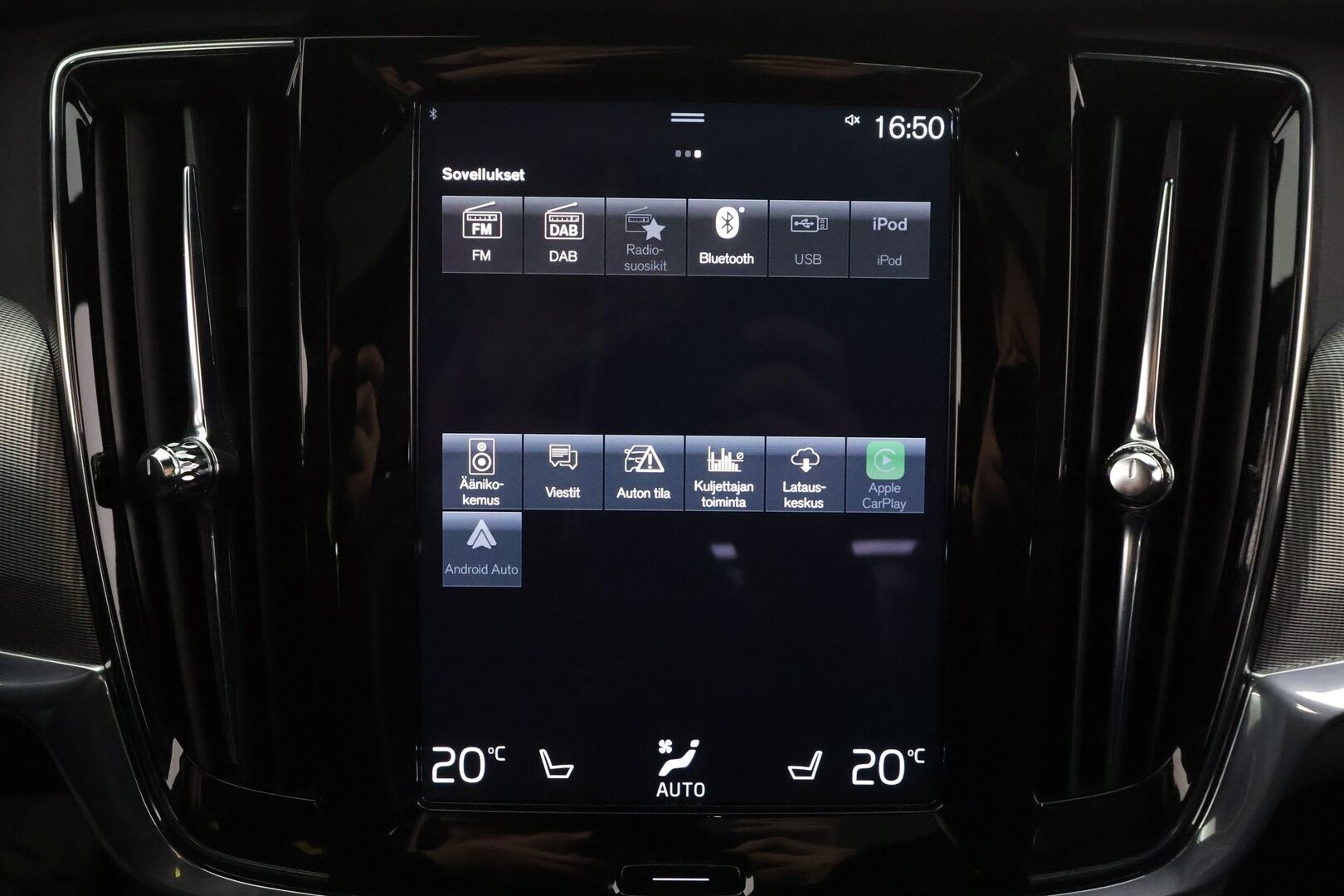 Volvo S90 2021 T8 TwE AWD Business R-Design aut - Pilot Assist | HarmanKardon | Webasto | Koukku | Full-LED | Muistipenkit | Kattoluukku | P.Kamera
