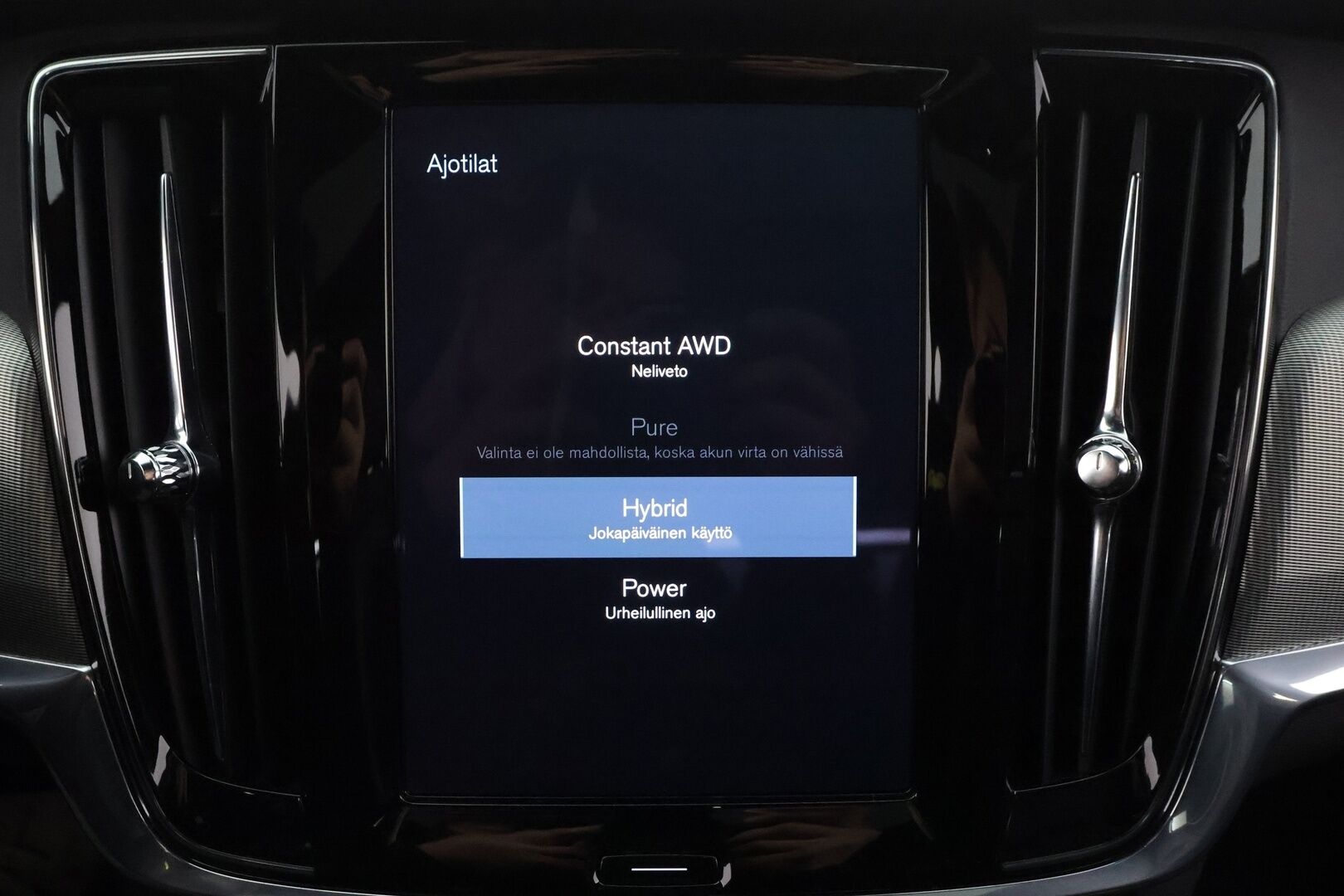 Volvo S90 2021 T8 TwE AWD Business R-Design aut - Pilot Assist | HarmanKardon | Webasto | Koukku | Full-LED | Muistipenkit | Kattoluukku | P.Kamera