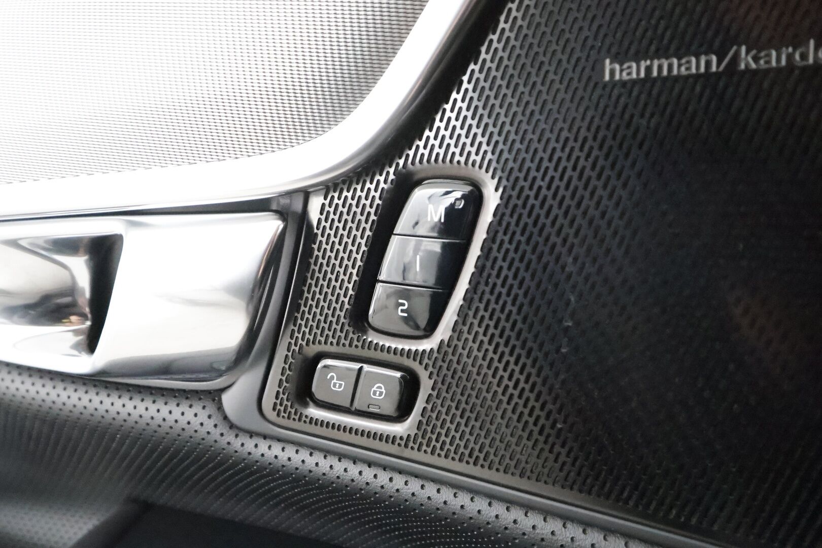 Volvo S90 2021 T8 TwE AWD Business R-Design aut - Pilot Assist | HarmanKardon | Webasto | Koukku | Full-LED | Muistipenkit | Kattoluukku | P.Kamera