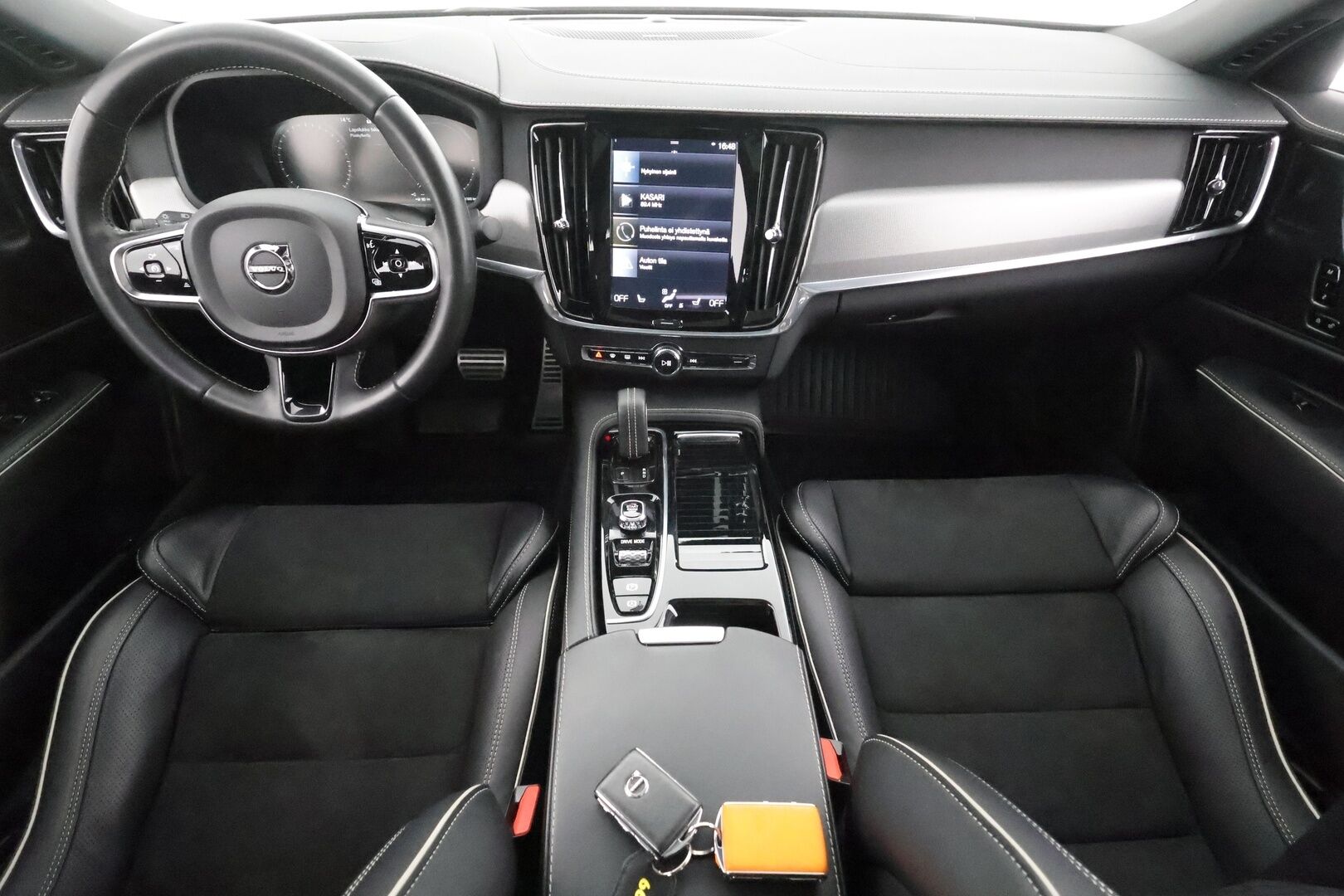 Volvo S90 2021 T8 TwE AWD Business R-Design aut - Pilot Assist | HarmanKardon | Webasto | Koukku | Full-LED | Muistipenkit | Kattoluukku | P.Kamera