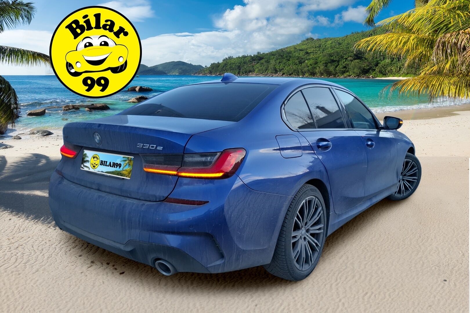 BMW 330 2021 G20 Sedan 330e xDrive A Charged Edition M Sport * Adapt.vakkari / Nahka-alcantara penkit muistilla / Hifit /  Comfort access* - * Haluttu M-Sport sininen väri! / Hyvä huoltohistoria / Kattavat varusteet / 2x renkaat vanteineen *