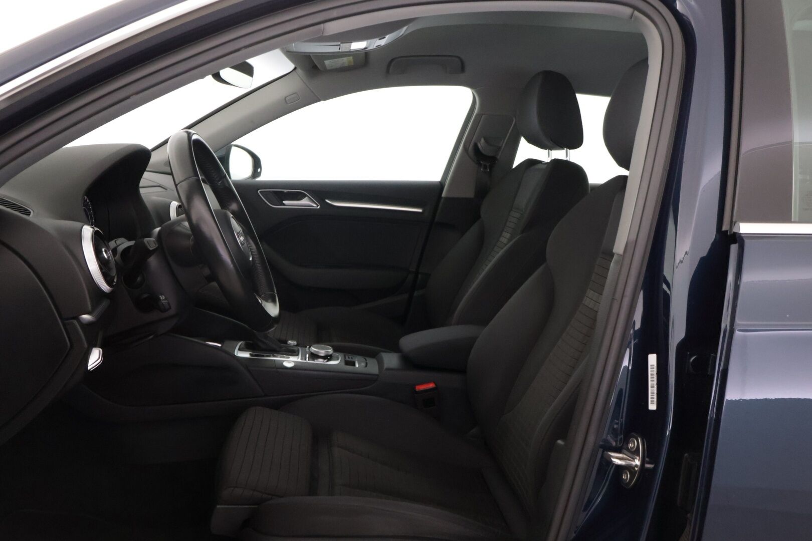 Audi A3 2017 Sportback Business Sport 1,4 TFSI COD 110 kW ultra S tronic - Adapt.vakkari | Digimittaristo | Sport-penkit | Carplay | Keyless | Sähköpenkki | Tutkat | Lohko+sisäp | Metalliväri | Juuri huollettu ja katsastettu!