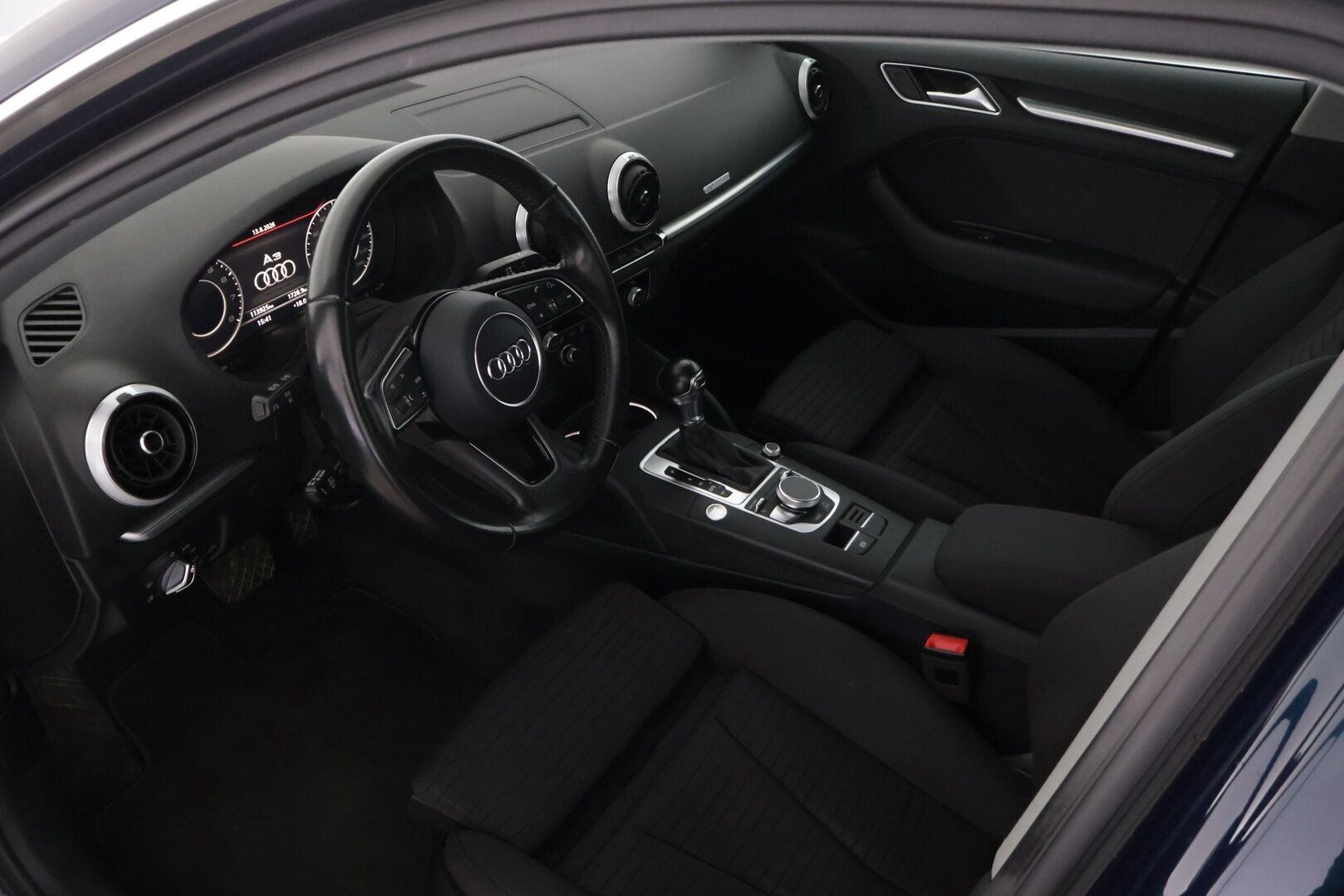 Audi A3 2017 Sportback Business Sport 1,4 TFSI COD 110 kW ultra S tronic - Adapt.vakkari | Digimittaristo | Sport-penkit | Carplay | Keyless | Sähköpenkki | Tutkat | Lohko+sisäp | Metalliväri | Juuri huollettu ja katsastettu!