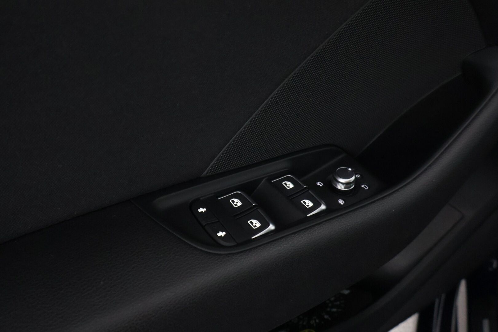 Audi A3 2017 Sportback Business Sport 1,4 TFSI COD 110 kW ultra S tronic - Adapt.vakkari | Digimittaristo | Sport-penkit | Carplay | Keyless | Sähköpenkki | Tutkat | Lohko+sisäp | Metalliväri | Juuri huollettu ja katsastettu!