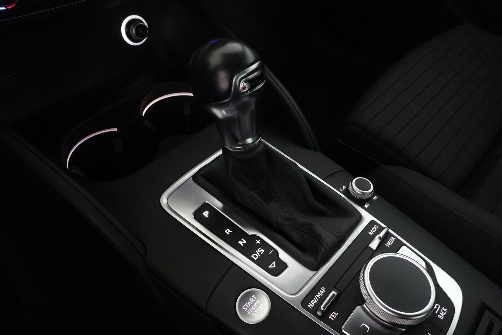Audi A3 2017 Sportback Business Sport 1,4 TFSI COD 110 kW ultra S tronic - Adapt.vakkari | Digimittaristo | Sport-penkit | Carplay | Keyless | Sähköpenkki | Tutkat | Lohko+sisäp | Metalliväri | Juuri huollettu ja katsastettu!