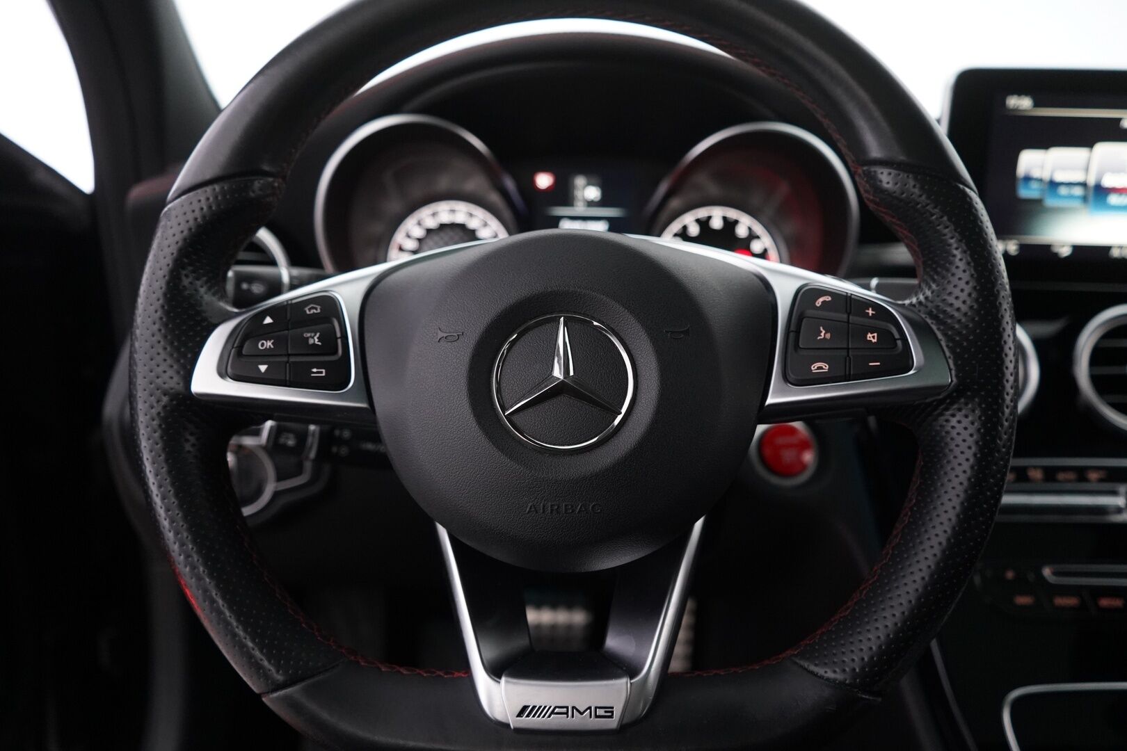 Mercedes-Benz C 2015 C43 AMG 4Matic Sport T A * HUD / Burmester / ACC / 360° Kamera / ILS / Panorama * - 3,99 % KORKOTARJOUS TÄHÄN AUTOON - 3.0 C450 Farmari 4-matic *Upeat äänet / Juuri huollettu*