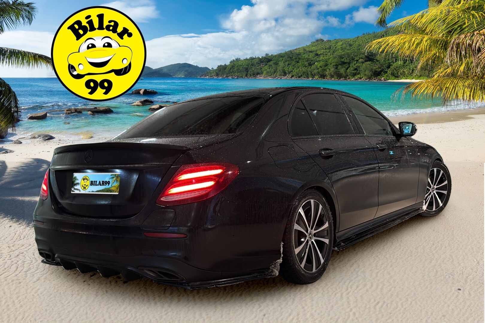 Mercedes-Benz E 2020 300 e A Business AMG Edition EQ Power *Distronic+ / HUD / Multibeam / Panorama / Muistipenkit / Burmester / KeylessGo* - Varusteita ottaessa ei ole säästelty! / Juuri huollettu! / Puhdas historia