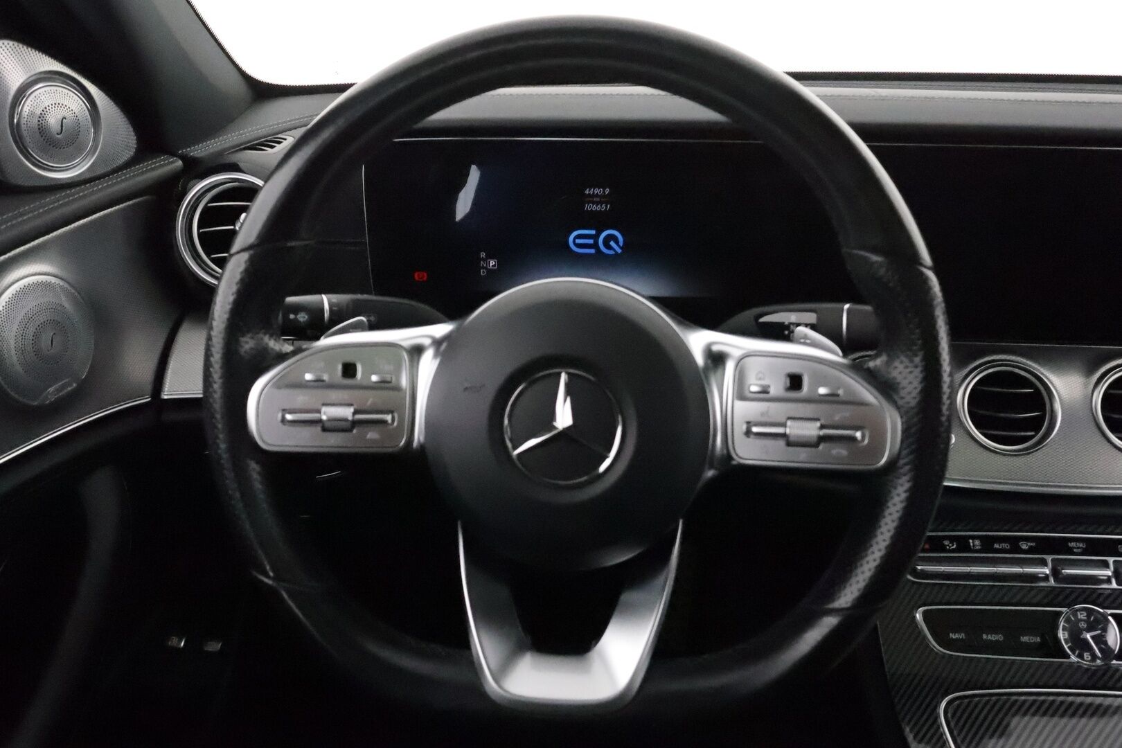 Mercedes-Benz E 2020 300 e A Business AMG Edition EQ Power *Distronic+ / HUD / Multibeam / Panorama / Muistipenkit / Burmester / KeylessGo* - Viimeisin huolto 101tkm / Juuri katsastettu!