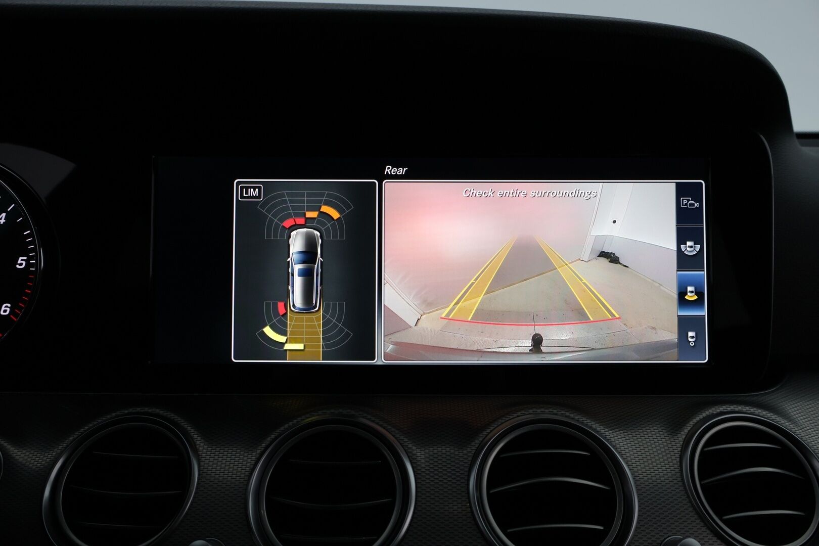 Mercedes-Benz E 2017 220 d A Premium Business * Burmester / Distronic+ / Peruutuskamera / Koukku / Comand Navi / Puolinahkasisusta - LED High Performance / Sähköluukku / Juuri saapunut Tampereelle!