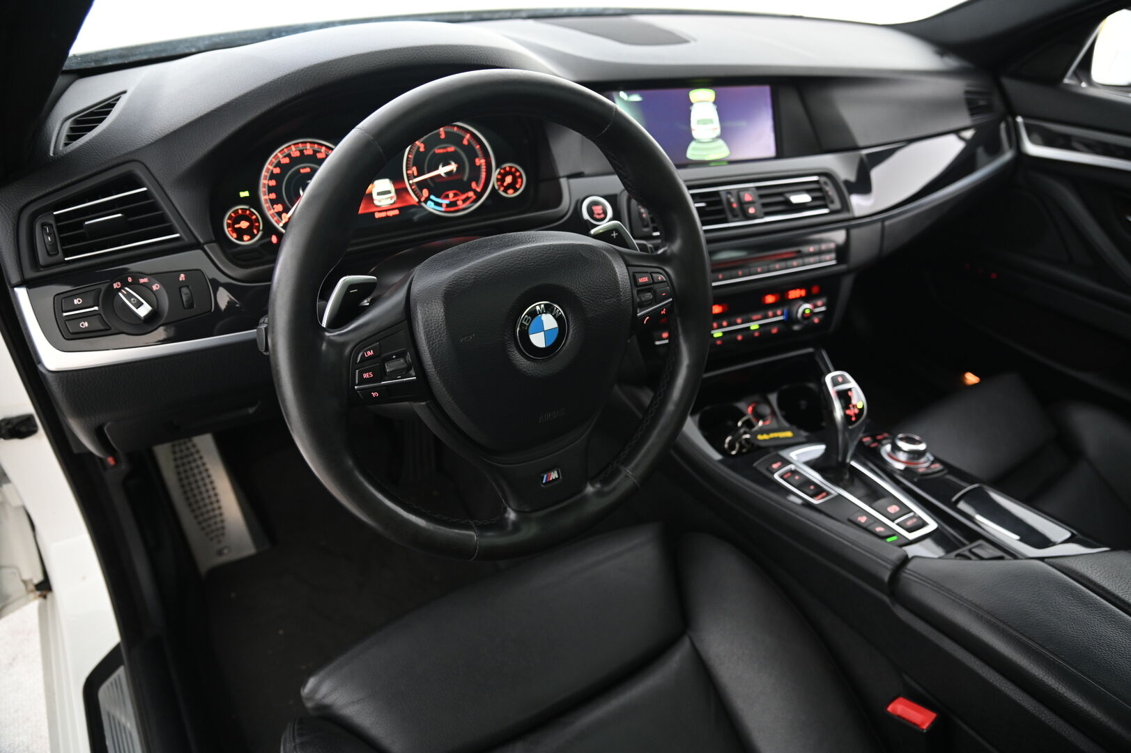 BMW 530 2013 TwinPower Turbo A xDrive F11 Touring M-sport***MYYDÄÄN HUUTOKAUPAT.COM*** *Comfort-nahat / Digimittari / Prof.navi* - ***MYYDÄÄN HUUTOKAUPAT.COM***