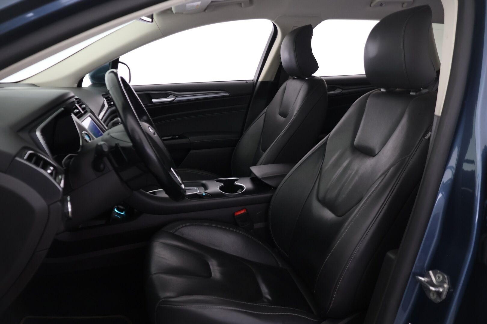 Ford Mondeo 2020 2,0 TDCi EcoBlue 190hv A8 AWD EDITION Wagon* Webasto / Keyless / Merkkihuollot / Suomi-auto / Muistipenkit / p-kamera - Kahdet renkaat aluvanteilla / uudet kesärenkaat / Navigointi / Isofix / Koukku / Nahkasisusta / Bluethooth - HULLUT AVAJAISHULINAT KORKOTARJOUS 3,29 %