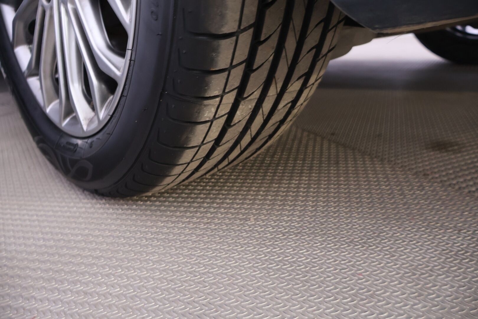 Ford Mondeo 2020 2,0 TDCi EcoBlue 190hv A8 AWD EDITION Wagon* Webasto / Keyless / Merkkihuollot / Suomi-auto / Muistipenkit / p-kamera - Kahdet renkaat aluvanteilla / uudet kesärenkaat / Navigointi / Isofix / Koukku / Nahkasisusta / Bluethooth - HULLUT AVAJAISHULINAT KORKOTARJOUS 3,29 %