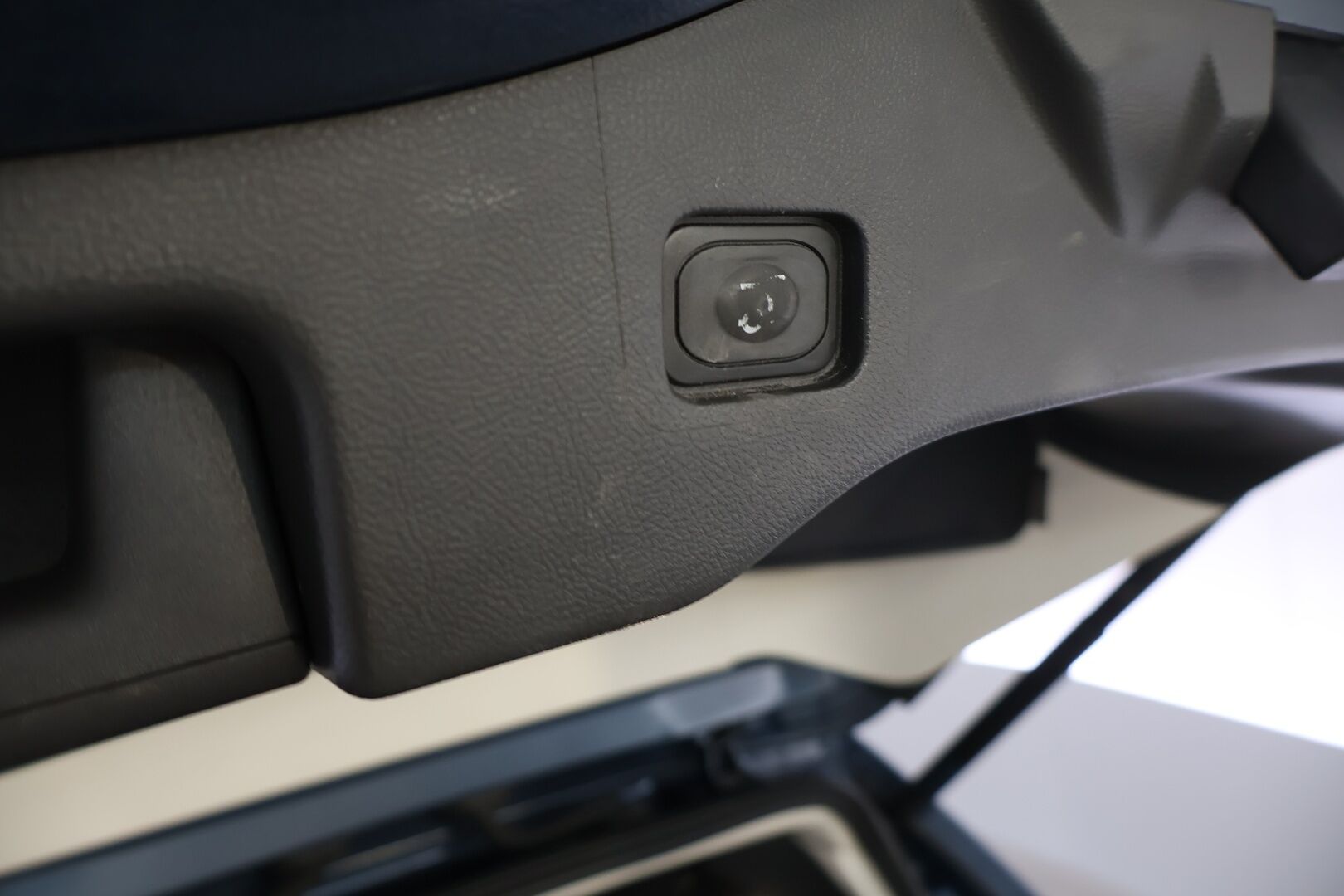 Ford Mondeo 2020 2,0 TDCi EcoBlue 190hv A8 AWD EDITION Wagon* Webasto / Keyless / Merkkihuollot / Suomi-auto / Muistipenkit / p-kamera - Kahdet renkaat aluvanteilla / uudet kesärenkaat / Navigointi / Isofix / Koukku / Nahkasisusta / Bluethooth - HULLUT AVAJAISHULINAT KORKOTARJOUS 3,29 %