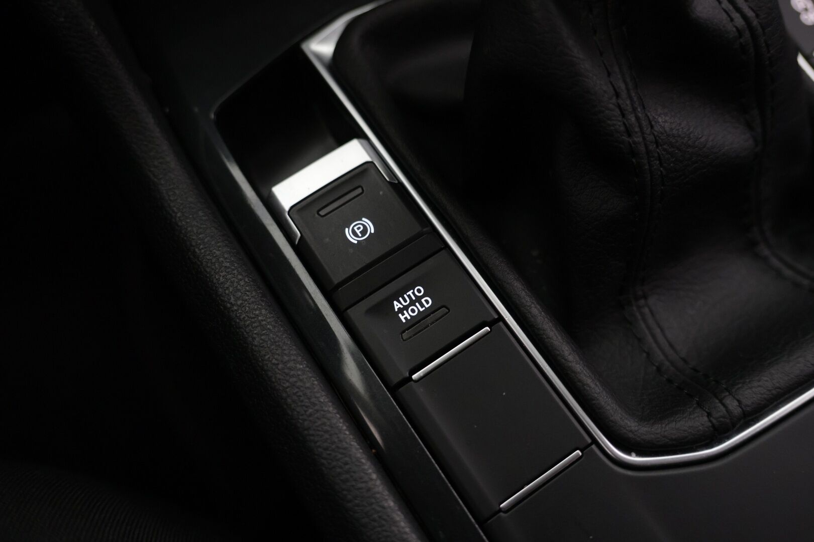 Volkswagen Tiguan 2021 Style Business 1,5 TSI 110 kW DSG-automaatti - | Webasto | Koukku | LED | Adapt.vakkari | Tutkat | Kahdet renkaat |
