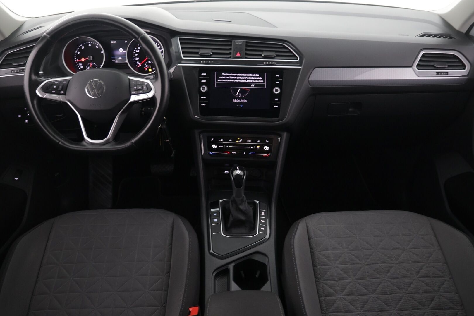Volkswagen Tiguan 2021 Style Business 1,5 TSI 110 kW DSG-automaatti - | Webasto | Koukku | LED | Adapt.vakkari | Tutkat | Kahdet renkaat |