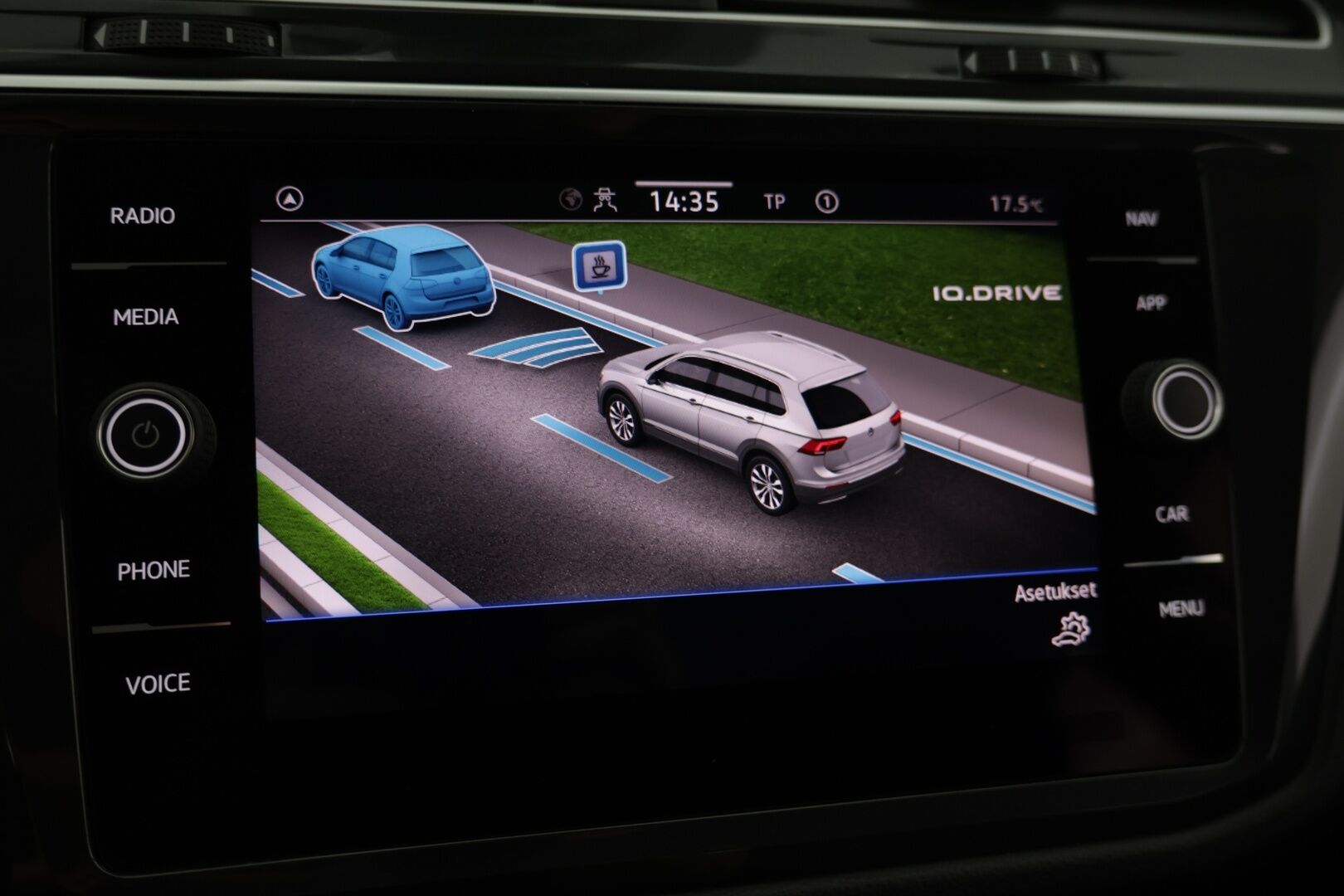 Volkswagen Tiguan 2021 Style Business 1,5 TSI 110 kW DSG-automaatti - | Webasto | Koukku | LED | Adapt.vakkari | Tutkat | Kahdet renkaat |