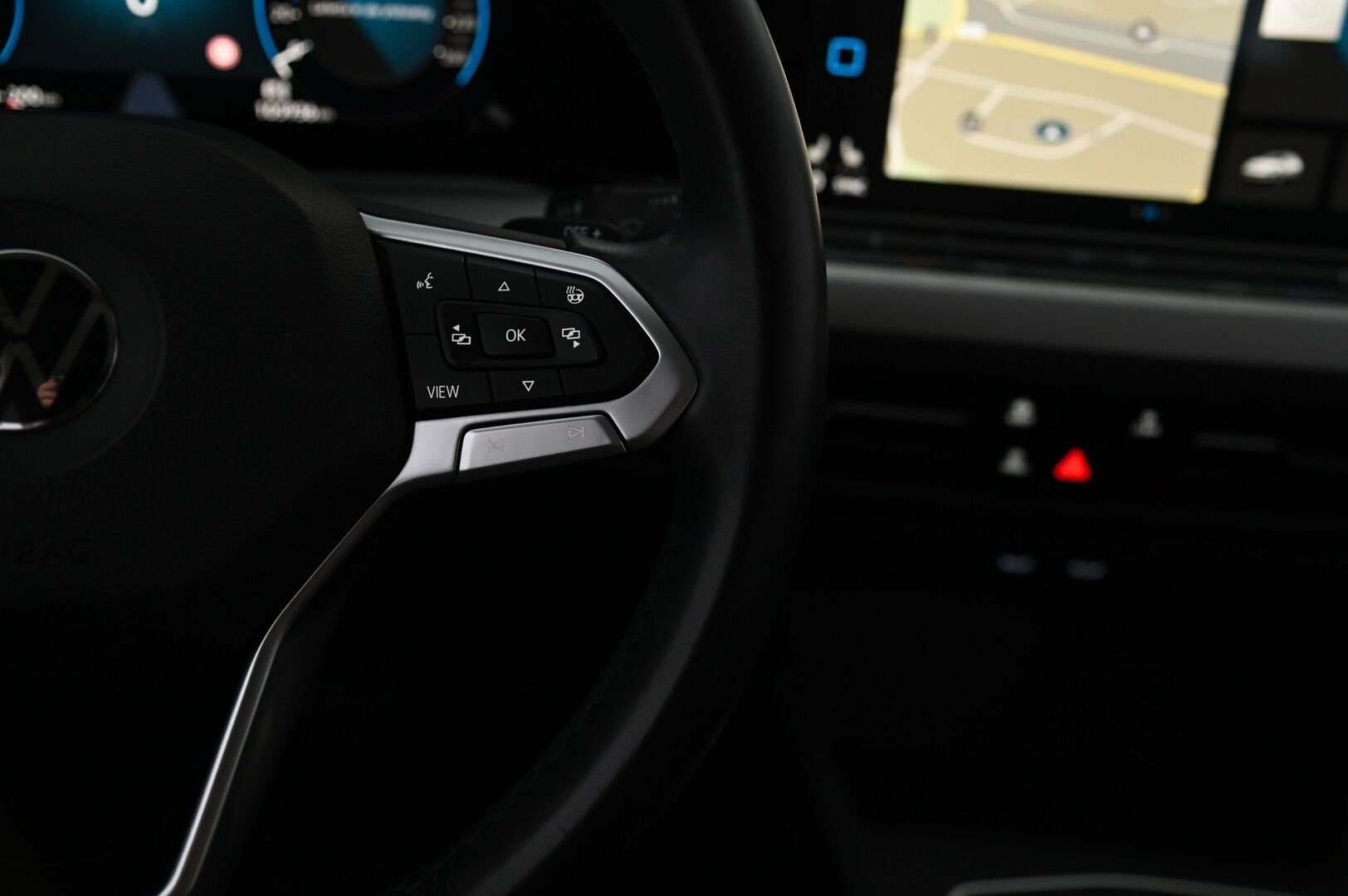 Volkswagen Golf 2021 Variant Comfort 1,0 eTSI (MHEV) 81 kW DSG-automaatti *Webasto / ACC / Navi / Tutkat* - *Suomi-auto / Juuri tullut / Pitkä leima*