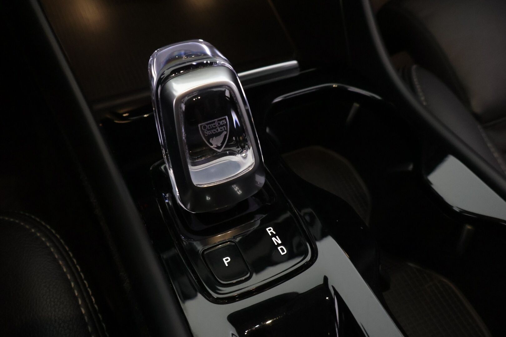 Volvo XC40 2021 T5 TwE Business Inscription aut - 2.om Suomi-auto | Juuri katsastettu | Merkkihuollettu | Adapt. vakkari | Pilot Assist | Harman/Kardon | BLIS | P.kamera | Nahkasisusta | 2x renkaat