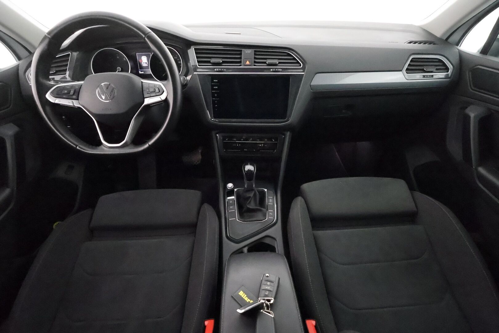 Volkswagen Tiguan 2021 1,5 TSI 110 kW DSG-automaatti **1.Om Suomi-auto / Webasto / Koukku / Adapt.Vakkari / P.Kamera / Sporttipenkit** - LED-valot / Navi / Kaistavahti / 3-Alueinen AC / KeylessGO / 2x Renkaat
