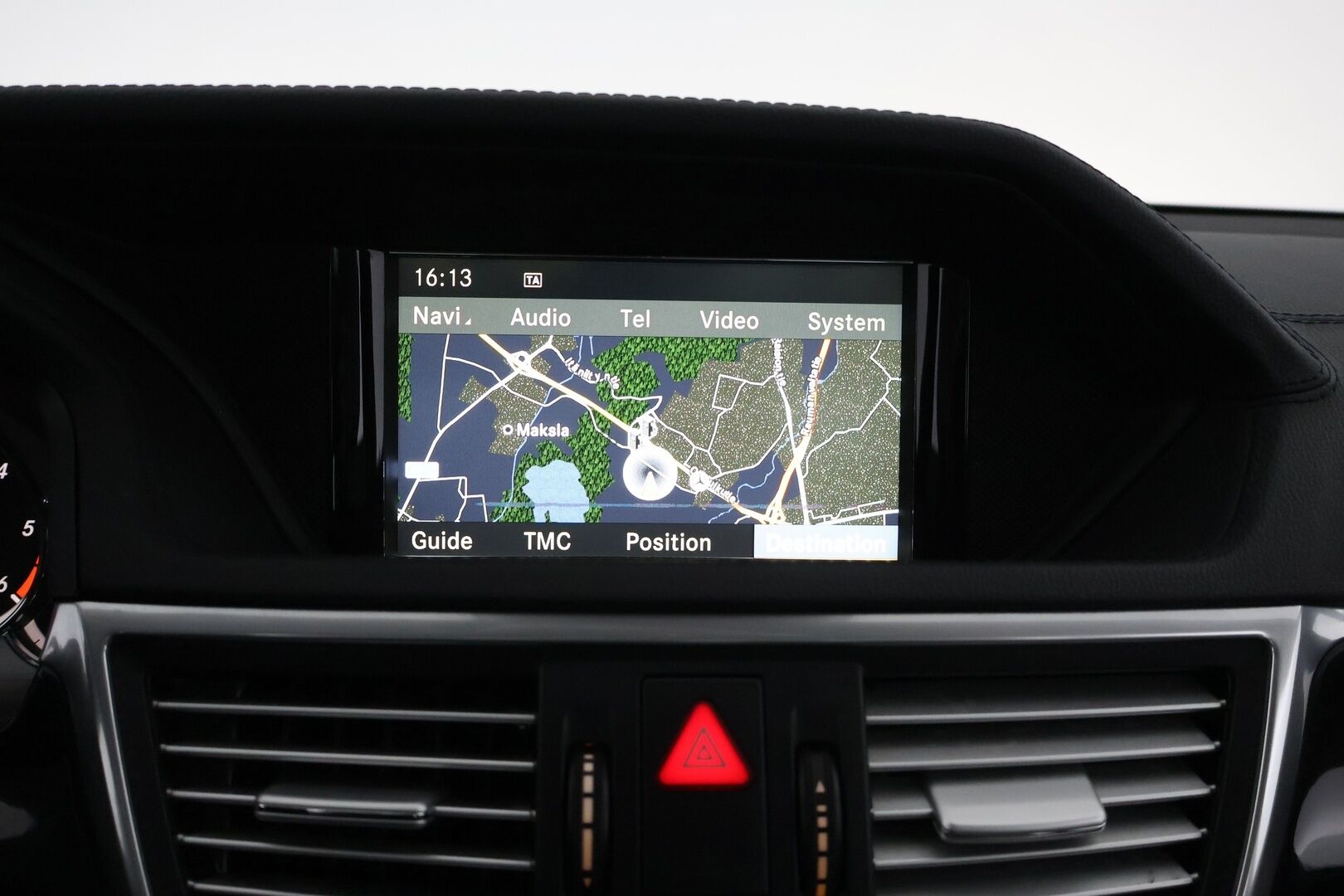 Mercedes-Benz E 2009 E 350 BLUETEC Sedan (AA) 4ov 2987cm3 A | YritysOutlet - Myydään vain yrityksille - Webasto | Distronic+ | Panorama | BLIS | Airmatic | Ortoped penkit | 12kk leima |YritysOutlet - Myydään vain yrityksille
