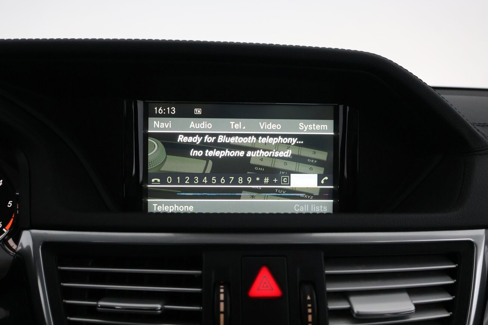 Mercedes-Benz E 2009 E 350 BLUETEC Sedan (AA) 4ov 2987cm3 A | YritysOutlet - Myydään vain yrityksille - Webasto | Distronic+ | Panorama | BLIS | Airmatic | Ortoped penkit | 12kk leima |YritysOutlet - Myydään vain yrityksille