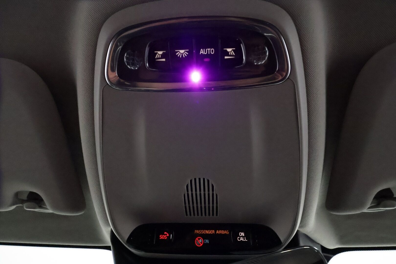 Volvo V60 2021 B3 MHEV Business aut **Webasto / Koukku / ACC / Full-LED / P.kamera / Navi / Kaistavahti / KeylessGO** - Suomi-auto / Kahdet Renkaat / Merkkihuollettu!