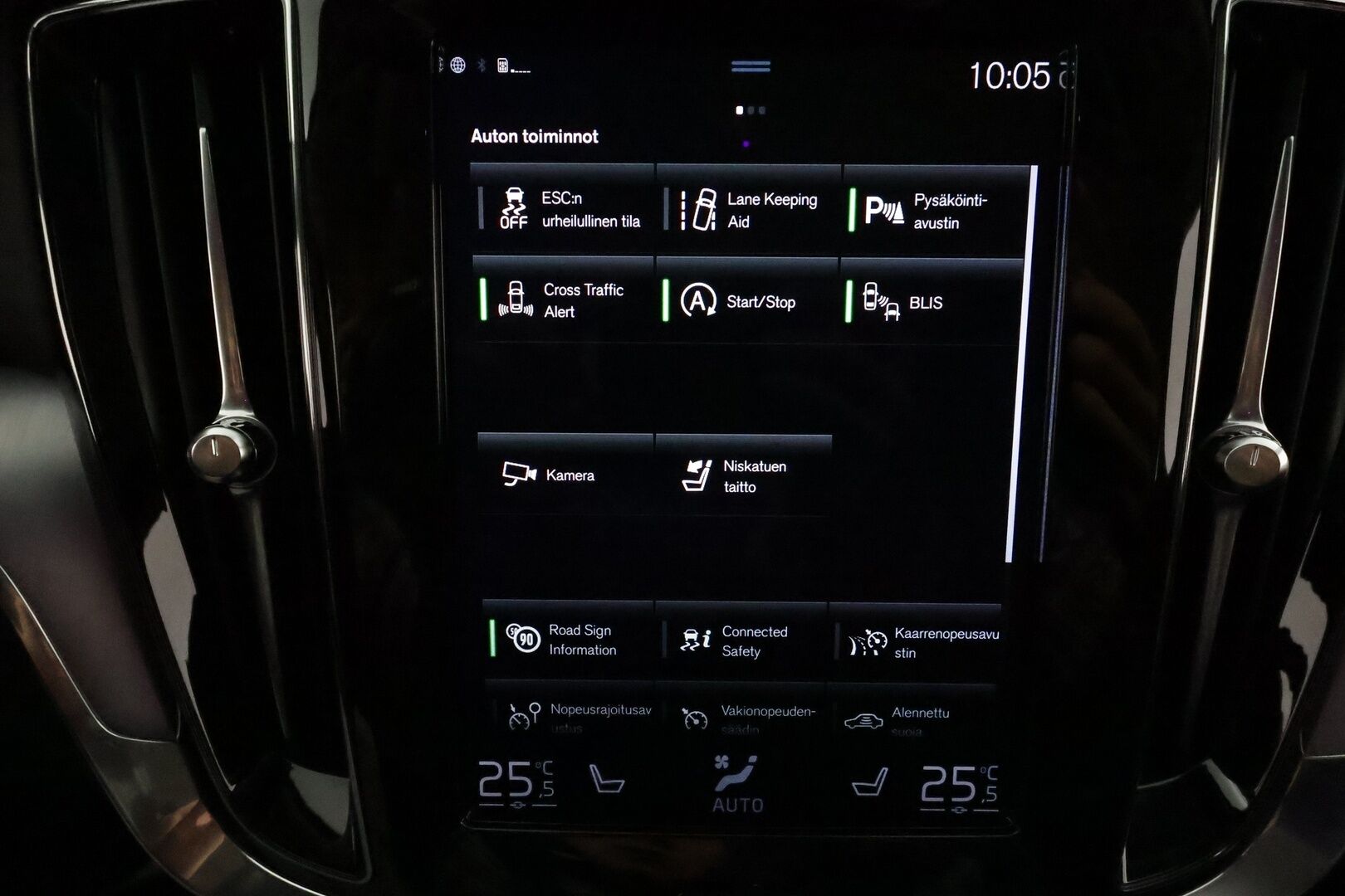 Volvo V60 2021 B3 MHEV Business aut **Webasto / Koukku / ACC / Full-LED / P.kamera / Navi / Kaistavahti / KeylessGO** - Suomi-auto / Kahdet Renkaat / Merkkihuollettu!
