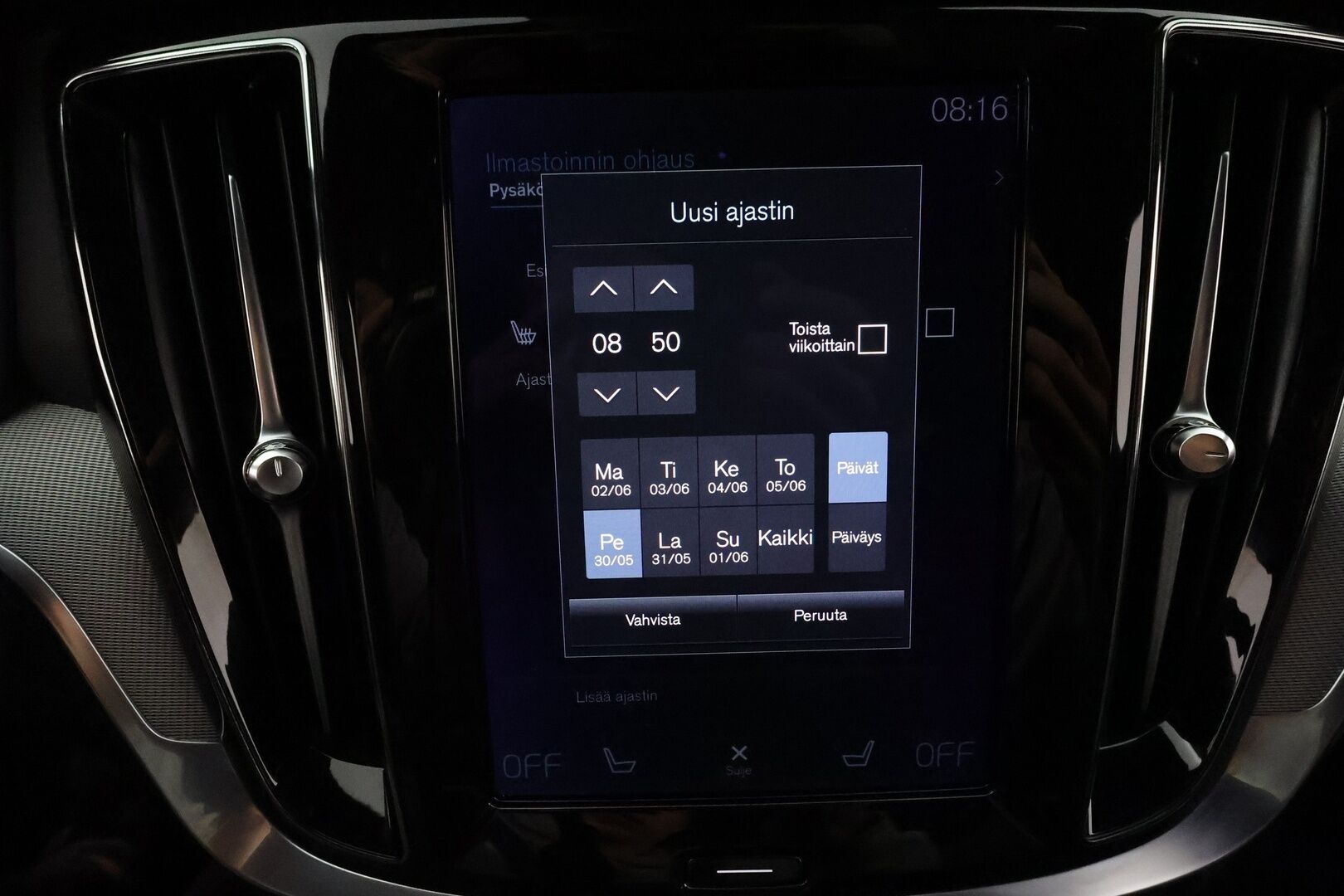 Volvo V60 2022 T8 TwE AWD Business R-Design aut **Adapt.Vakkari / Webasto / P.Kamera / Sporttipenkki Muistilla / LED-valot** - 3,99 % KORKOTARJOUS TÄHÄN AUTOON - 31.5. ASTI! - 1.Om Suomi-auto / Navi / Kaistavahti / KeylessGO / 2x Renkaat